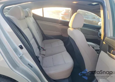 2018 Hyundai Elantra Sel z USA, uszkodzony, nr VIN 5NPD84LF6JH249702